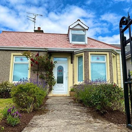 Rose Cottage: Delightful 4 Bedroom Detached Home Portrush Exterior foto